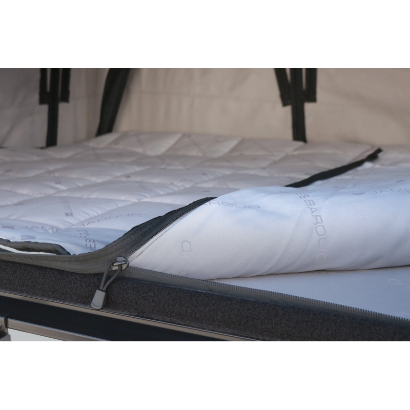 Sistema de Cama 4 Estaciones para Tiendas de Techo - James Baroud
