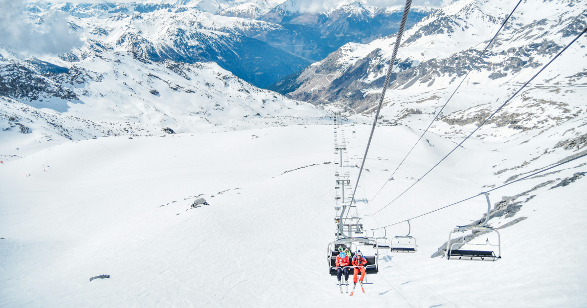 Pista de esquí nevada en Val Thorens, Francia.